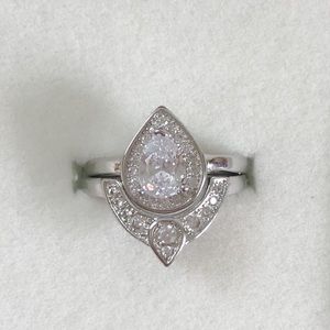 White Zircon Silver Ring Set